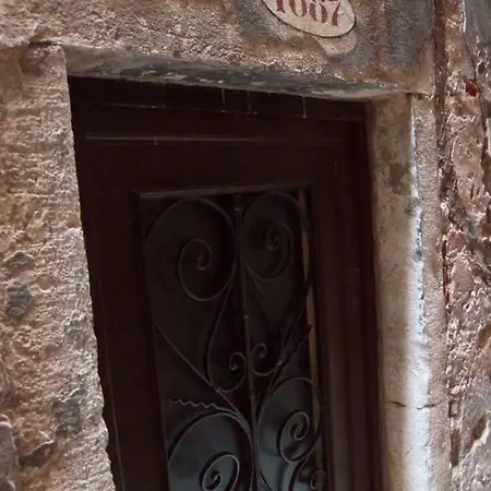 Daire A Couple Of Steps From Rialto