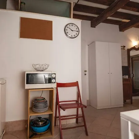 A Couple Of Steps From Rialto Apartamento